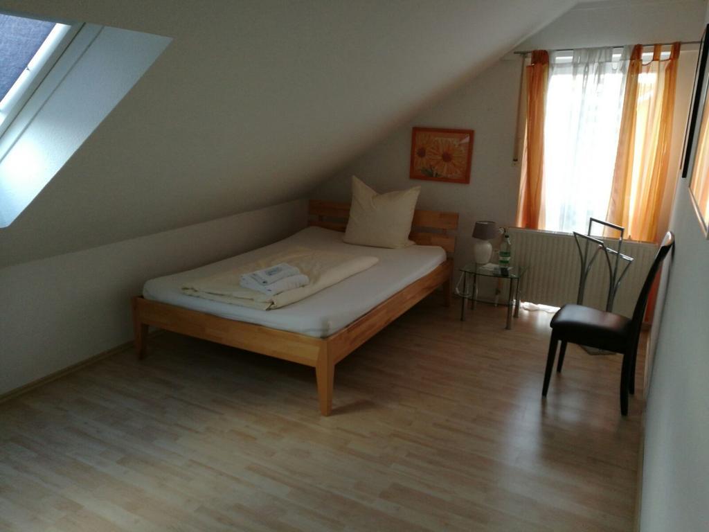 Hotel Zur Dicken Eiche มึนสเทอร์ ภายนอก รูปภาพ