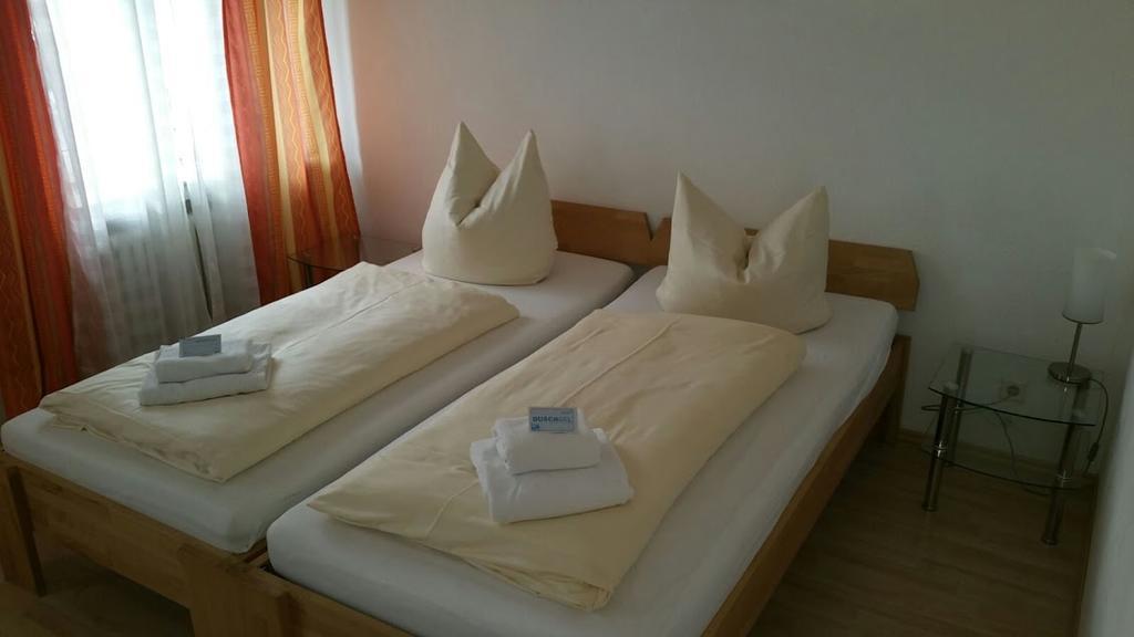Hotel Zur Dicken Eiche มึนสเทอร์ ภายนอก รูปภาพ